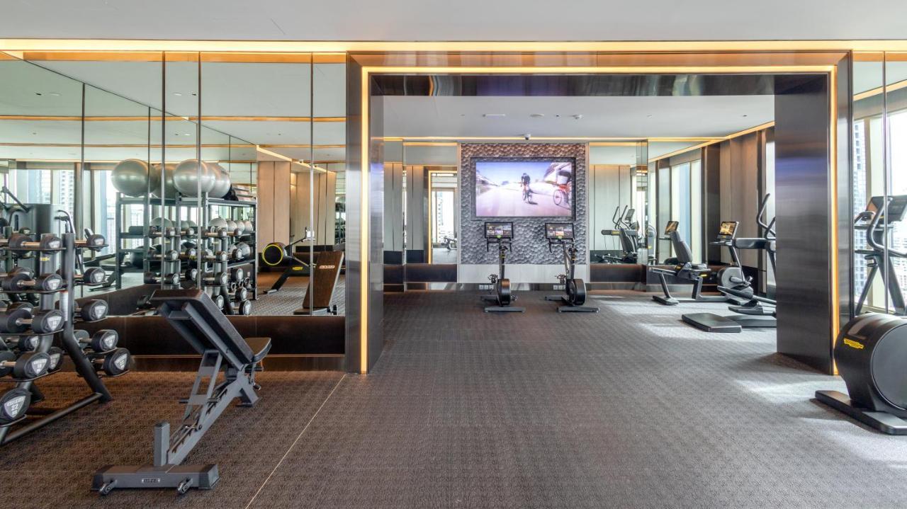 Grande Centre Point Surawong Bangkok Hotel Exterior photo The gym at The Hari