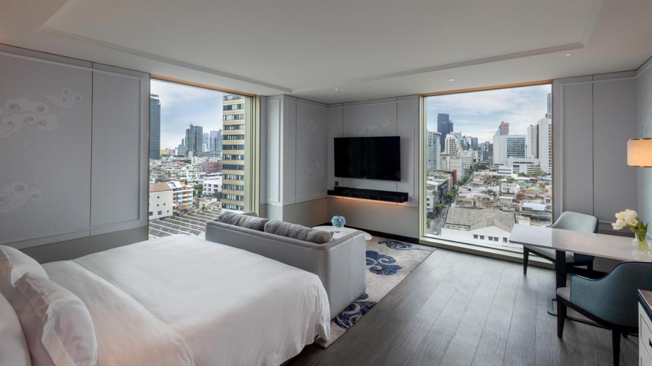 Grande Centre Point Surawong Bangkok Hotel Exterior photo Deluxe Suite